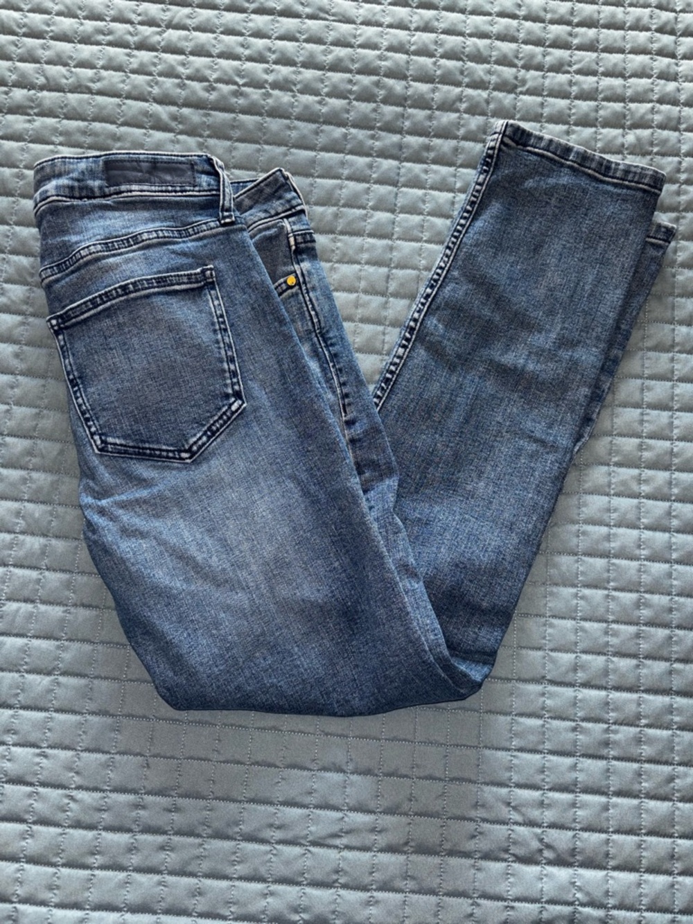 Calvin Klein Womens Size 4 Medium Wash Mid Rise Slim Boyfriend Denim Jeans